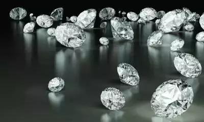 The difference between laboratory diamonds and natural diamonds